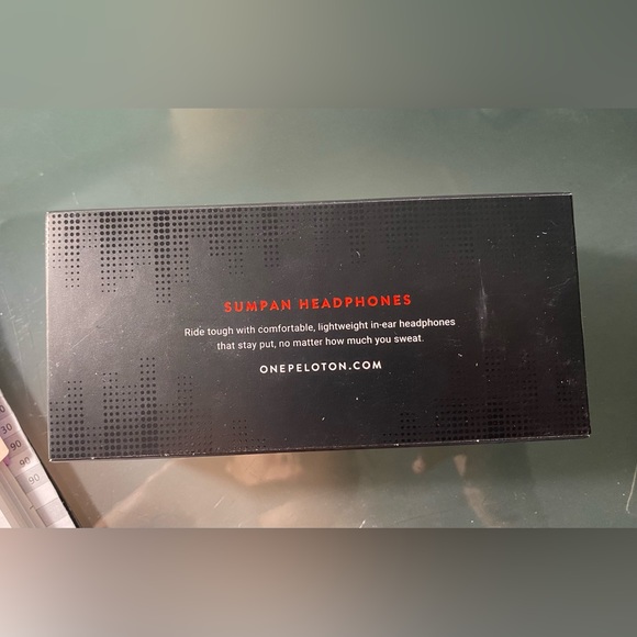 Peloton Urbanears Sumpan Earbuds New unopened box - Picture 5 of 7